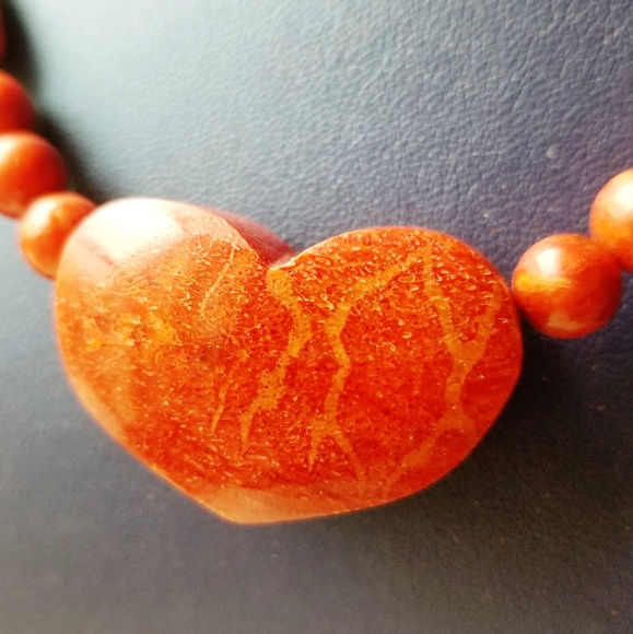 GSJ Spiny Oyster Heart & Bead Necklace EUC - Picture 9 of 14